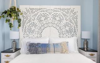 Stunning Secret Courtyard - 1 BLOCK TO KING - 6