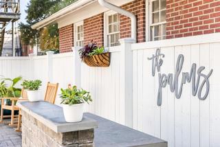 Stunning Secret Courtyard - 1 BLOCK TO KING - Charleston - 2