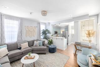 Stunning Private Courtyard - 1 BLOCK TO KING - Charleston - 3