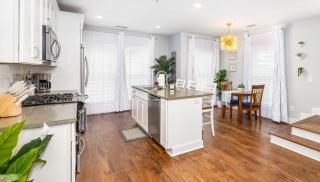 Secluded Courtyard & Parking - 2 Blocks to King - Charleston - 7