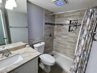 Pirates Cove 4th Floor Balcony Remodeled Condo - Daytona Beach - 8