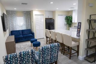 Palm Beach Cottage - 6