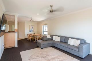 Breakers Unit 1 8 - LJHooker Yamba - Yamba - 6
