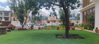 Hotel Malik Residency - Leh - 4