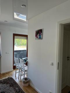 Lichtdurchflutete 90 m2 drei Zimmer Duplexwohnung in Altperlach - Munich - 8