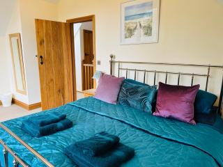Poet's Cottage, Steep - Rural Location - Sleeps 6 - 8
