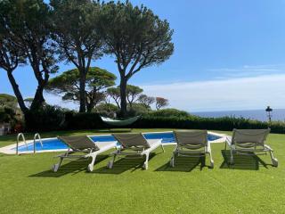 Sea view house with private pool and garden - 2