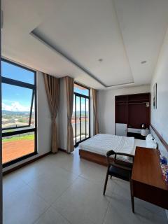 Phương Trinh Hotel & Coffee - 8