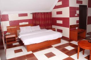 Vic James Apartments-Apartment - 7