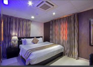 Valley Front View Hotel - 1