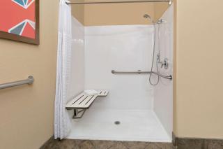 Comfort Suites Arlington - Entertainment District - Arlington - 2