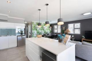 Azure 220 Stylish APT - battery for load shedding - 4