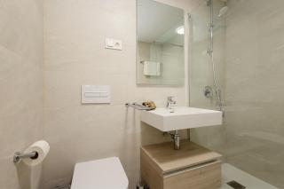 Luxurious 2 bedroom apartment close to the beach in Estepona - Estepona - 3