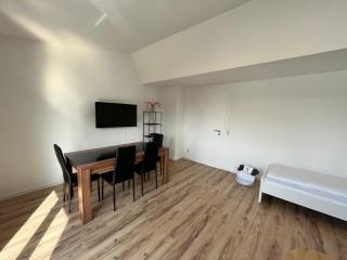 Premium Apartment 70qm 2 Zimmer Küche, Balkon, Smart TV, WiFi - Aalen - 2
