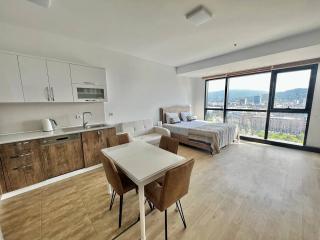 Apartments with sea and mountain views, Portа Batumi Tower - Batoemi - 4