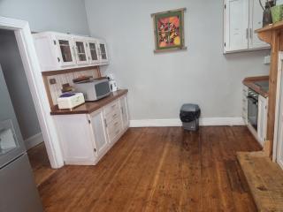 AIDEN'S GUEST HOUSE - 4