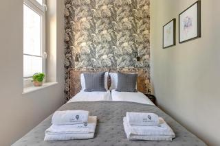 Azzuro Living - Cozy Two Bedroom Spot by the Beach & Town by Lion Apartments Sopot - 1