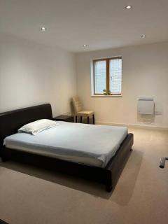 Bright and spacious flat in Wimbledon, London - London - 6