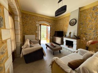 Panorama Stonehouse - Leonidio - 1