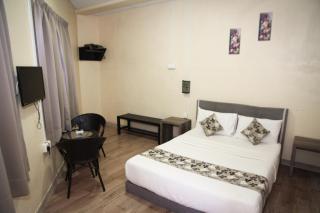 Myra Hotel Mersing - Mersing - 9