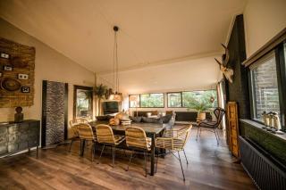Boutique Bungalow 2 met sauna, hottub en boskas - 1