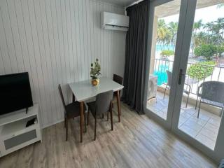 KASA Poolside Balcony for 2 - 1