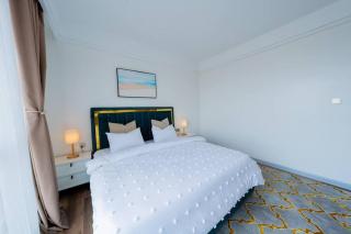 Zen 3BR Suite near Airport SGR w Pool Gym Restaurant - 3