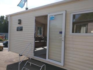 Lovely 8 Berth Caravan At Manor Park, Near Hunstanton Beach Ref 23039S - Hunstanton - 8
