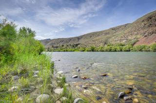 Cozy Salmon Home with Mountain Views and River Access - Salmon - 8