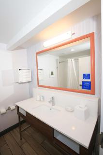 Hampton Inn Bordentown - 3