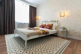 Downtown Retreat: Spacious 2-BR by Unirii Square - Bucharest - 8