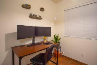 Sonoran Sanctuary w/ Garage, WFH Setup by I-10 & Downtown - Tucson - 0