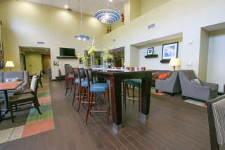 Hampton Inn & Suites Flowery Branch - Flowery Branch - 9