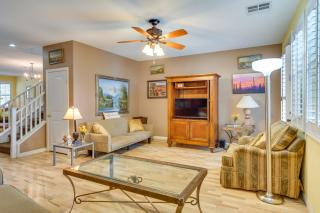 Serene Las Vegas Home with Heated Pool Near Strip! - Las Vegas - 6