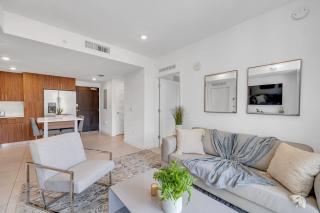 Centrally Located 2 BED in the Heart of Downtown With Free Parkin - Miami - 9
