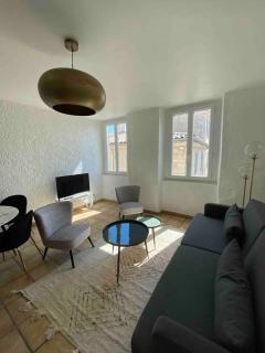 Appartement 2 pièces de charme climatisé - Nîmes - 9