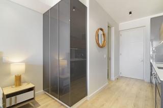 Ellipse Waterfall 31015 - 4