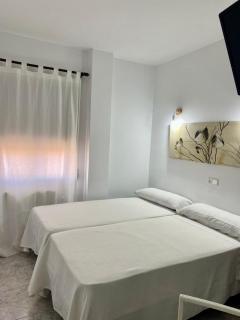 Hostal Casa López - La Zarza - 2