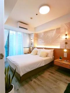 Manila Urban Resort at Azure - Manila - 8