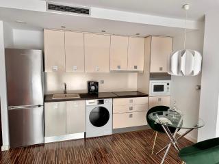 Apartamento céntrico con plaza de garaje y piscina - 6