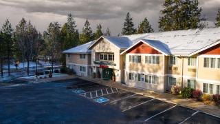 TownePlace Suites by Marriott Bend - 7