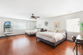 3000sqft House 8beds3bath PooljacuzziBbqj - Las Vegas - 1