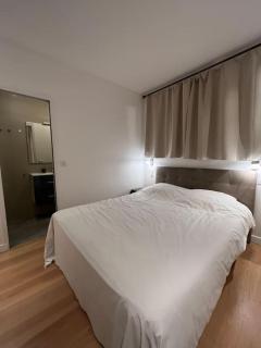 Luxury Appartment, Champs Elysées, Neuf ! - 2