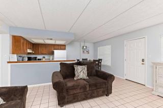 2 Bed 2 Bath 1st Fl Condo By Beach w Washer Dryer - South Padre Island - 1