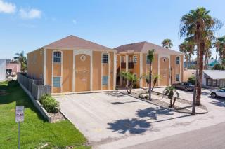 Luxury 3 Bed 2 Bath 1st Floor Condo Near Beach - South Padre Island - 7