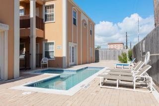 Luxury 3 Bed 2 Bath 1st Floor Condo Near Beach - South Padre Island - 6
