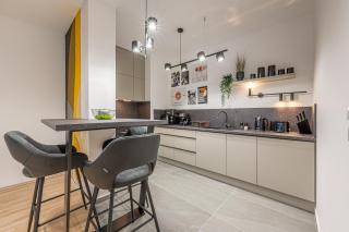 Condo With Balcony @ Downtown Budapest - Budapest - 1