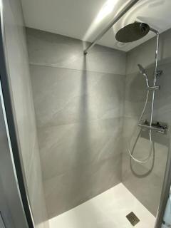 Appartement atypique et fraîchement rénové - Saint-Vallier - 9