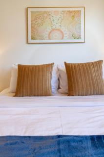 Gloucester Street Gem- 1 Bed 1 Bath - 6