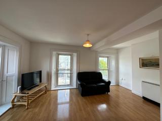 Bridge View Apartment - 4